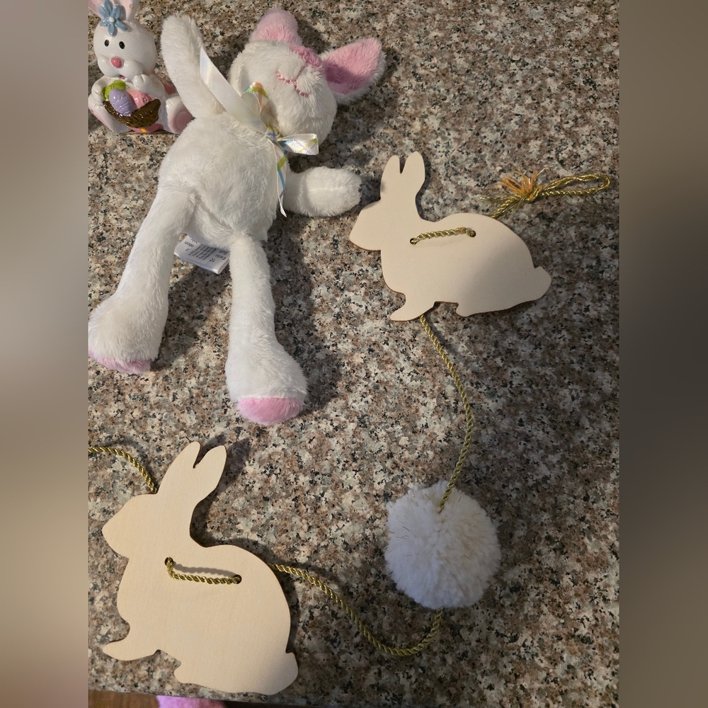 Easter Decor Bundle - Picture 2 of 7